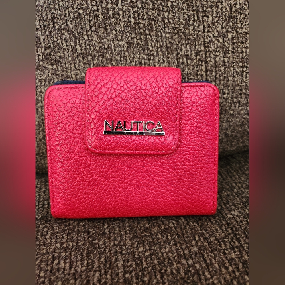 Nautica womens pebbled red wallet bifold